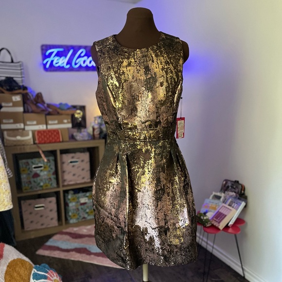 VINCE CAMUTO Metallic A-Line Dress with Slip  & Pockets in Size 14 - Picture 2 of 8